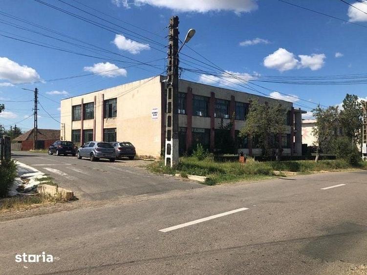 Spațiu comercial, de 664 mp, în Băleni