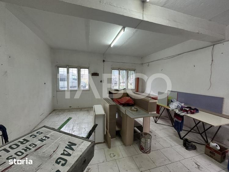 Spațiu comercial, de 90 mp, în Central