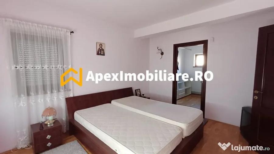Casă cu 4 camere cu Teren 270 Mp în Drumul Taberei