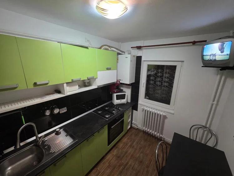 Apartament cu 2 camere decomandat în Canta