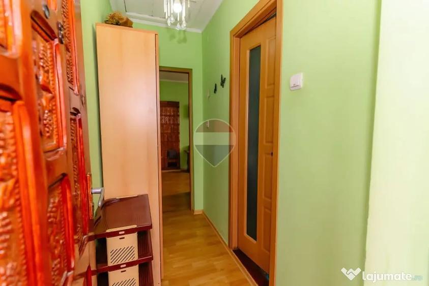 Apartament cu 2 camere semidecomandat în Oarja