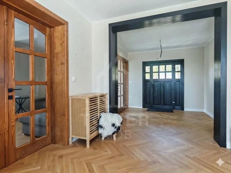 Casă cu 2 camere cu Teren 3282 Mp în Sadu