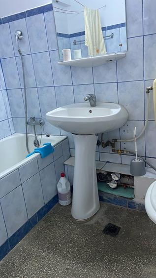 Apartament cu 2 camere decomandat în Olteniței