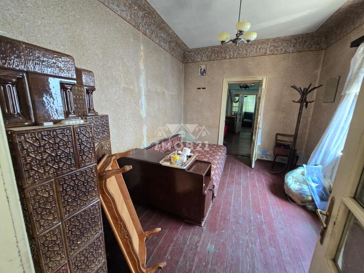 Casă individuală cu 3 camere cu Canalizare în Nord-Est