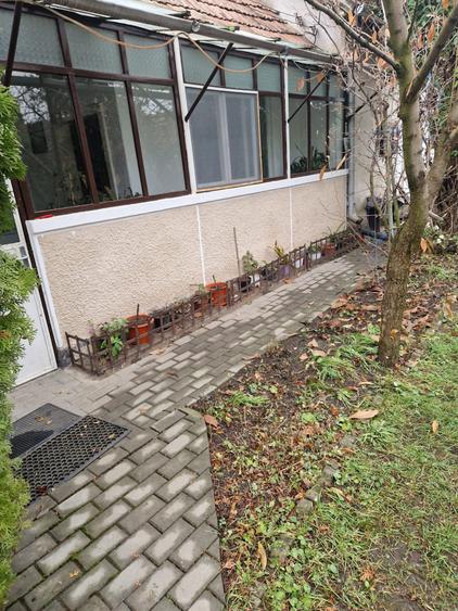 Casă individuală cu 5 camere cu Canalizare în Ernei