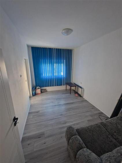 Apartament cu 3 camere decomandat în Moșnița Nouă