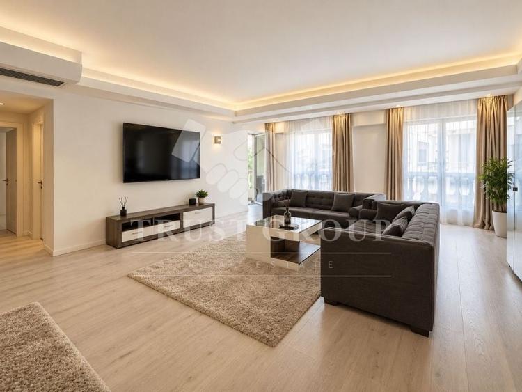 Apartament cu 3 camere semidecomandat, mobilat în Herăstrău