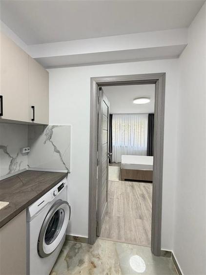 Garsoniera de vanzare  Metrou TITAN - COMISION 0% - 5