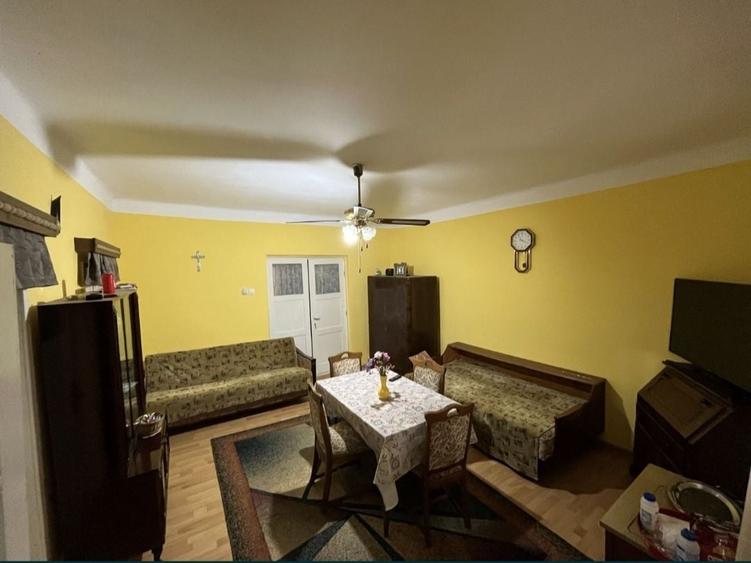 Casă cu 4 camere în Turda