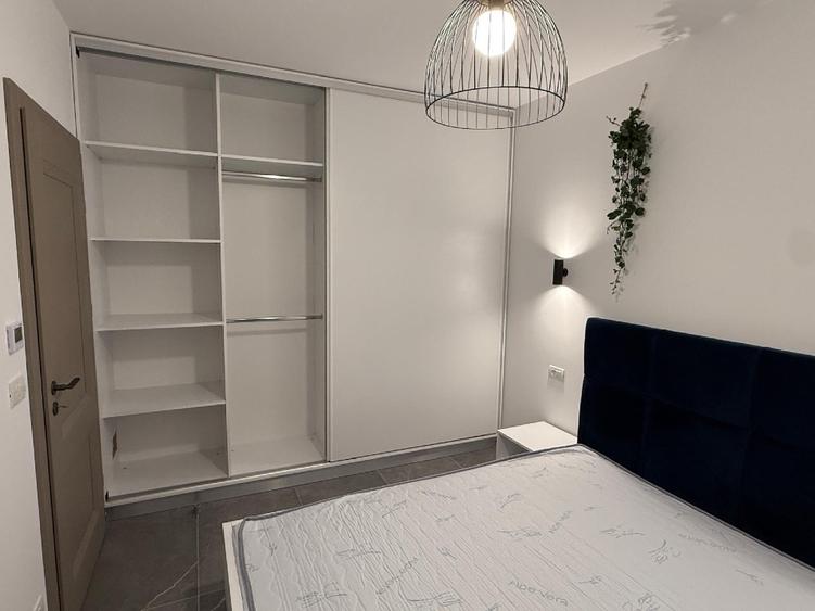 Apartament cu 2 camere decomandat, mobilat în UTA