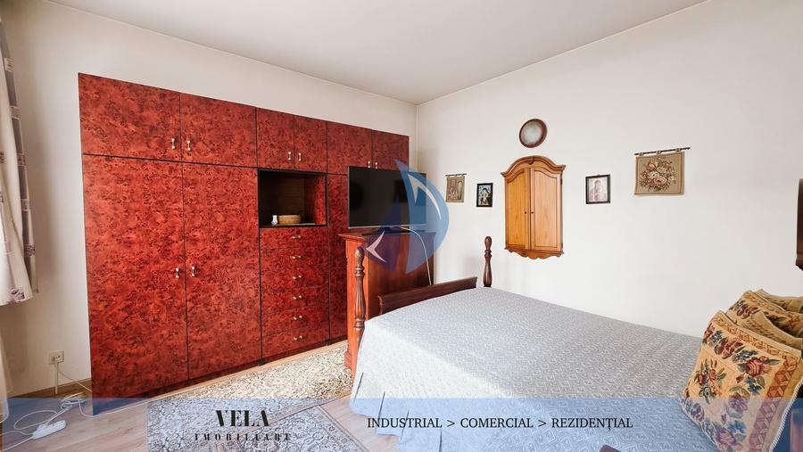 Casă individuală cu 7 camere cu Piscina în Unirii