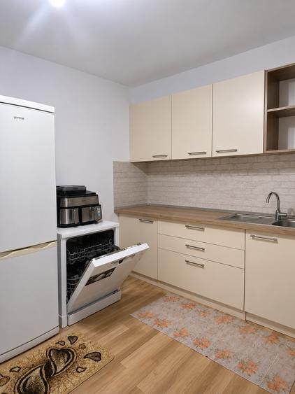 Apartament cu 2 camere decomandat în Cetății