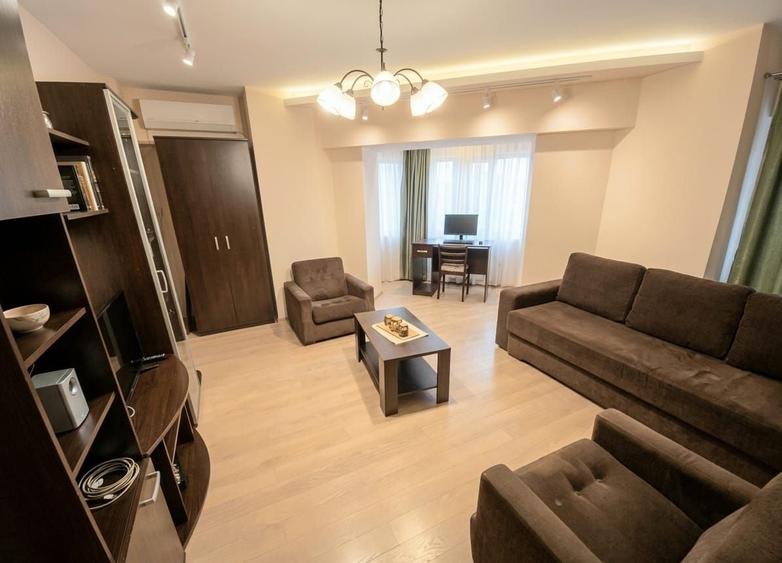 Zona Capitol-Apartament de închiriat cu 2 camere decomandat - 4