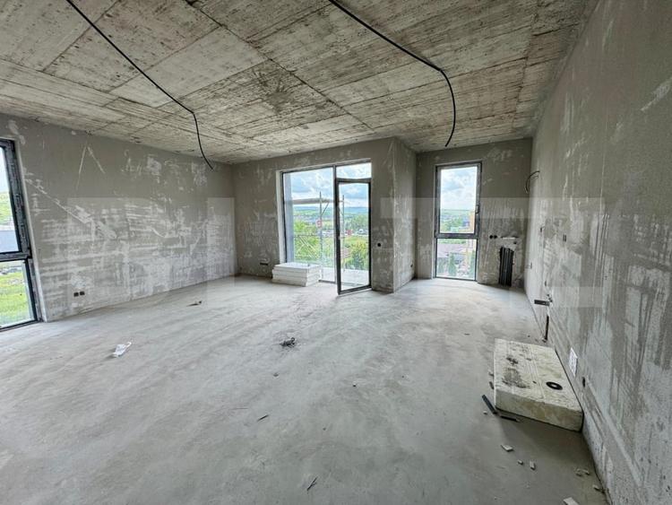 Spațiu comercial, de 1,400 mp, în Exterior Est