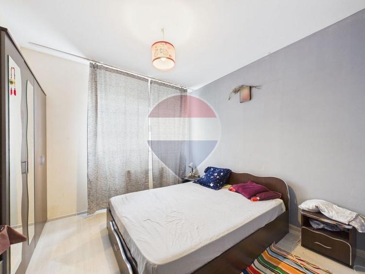 Apartament cu 2 camere decomandat, mobilat în Metalurgiei