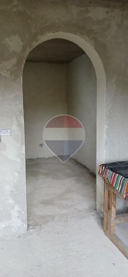 Casă individuală cu 3 camere cu Teren 2000 Mp în Soloneț
