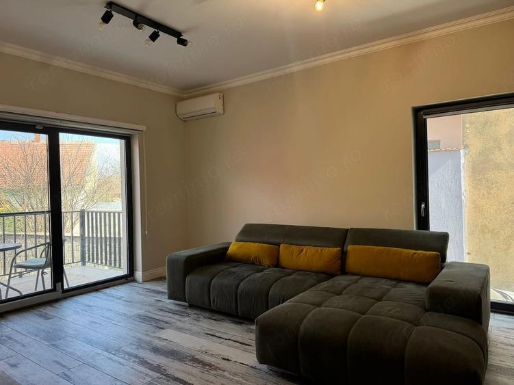 Casă cu 6 camere cu Teren 324 Mp în Central