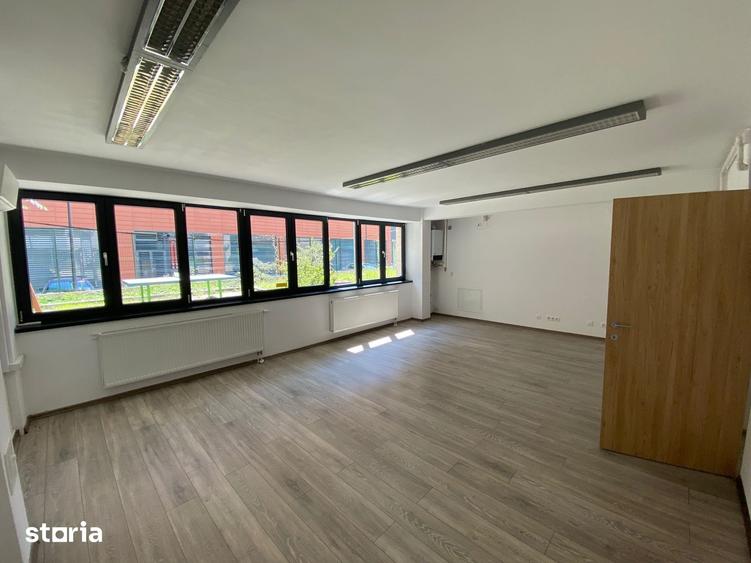 Spațiu comercial, de 63 mp, în Central