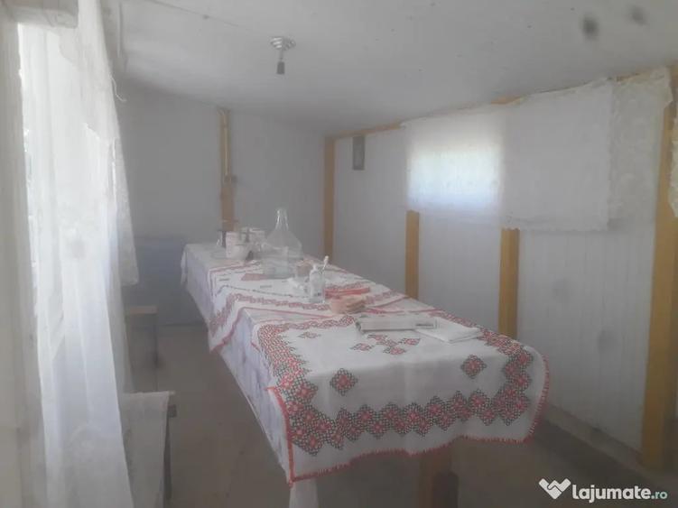 Casă cu 2 camere cu Teren 40085 Mp în Bosanci