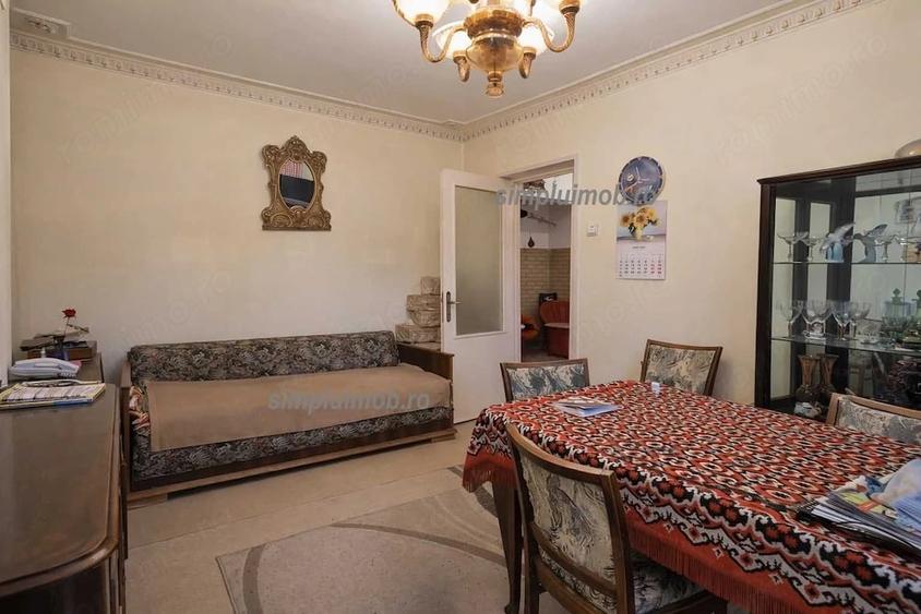 Apartament cu 3 camere decomandat în Alexandru Obregia