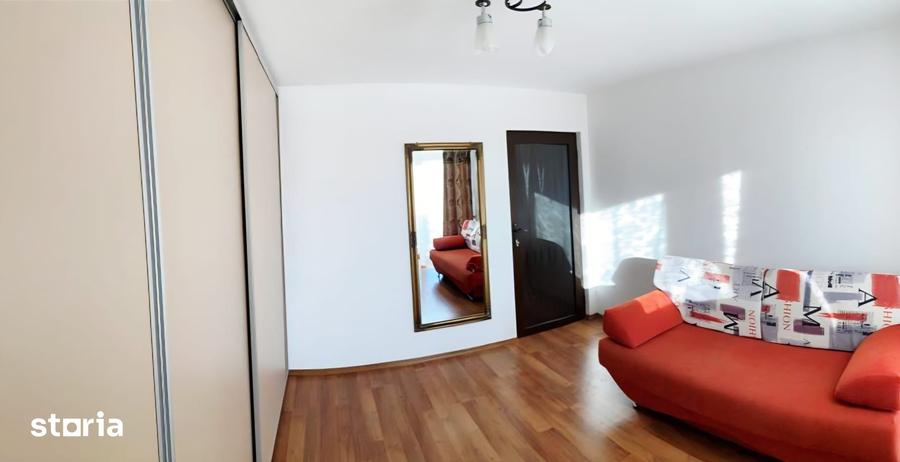 Casă cu 6 camere cu Teren 400 Mp în Miroslava