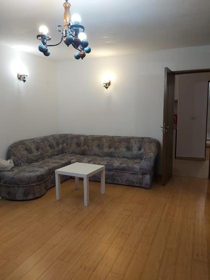 Apartament cu 2 camere semidecomandat, mobilat în Calea Victoriei