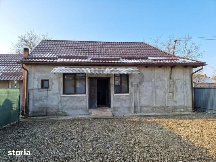 Casă cu 3 camere cu Teren 750 Mp în Gepiu