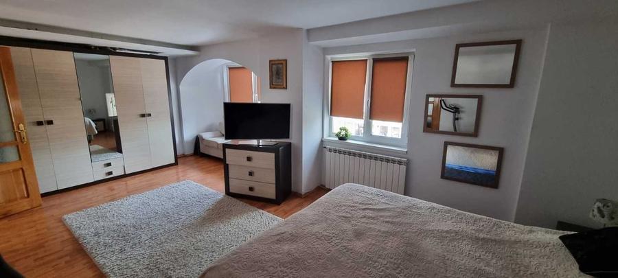 Apartament cu 4 camere decomandat în Ultracentral