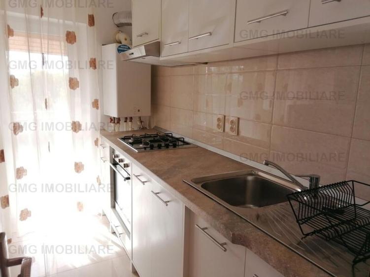 Apartament cu 4 camere decomandat, mobilat în Fundeni