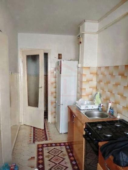Apartament cu 2 camere semidecomandat în Micro 19