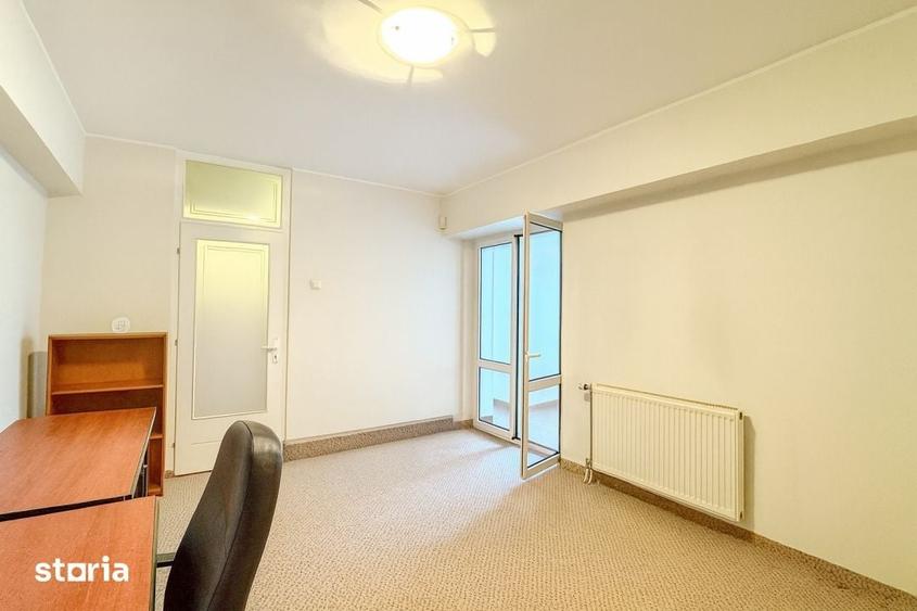 Apartament cu 6 camere în Centrul Civic