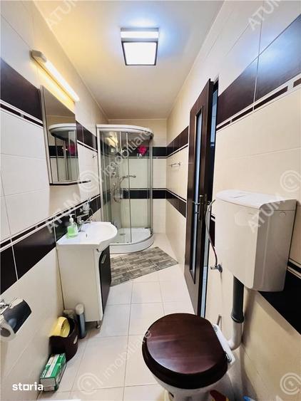 Casă cu 4 camere cu Teren 395 Mp în Trei Stejari