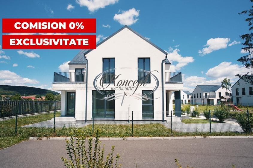 Duplex cu 4 camere cu Canalizare în Gilău