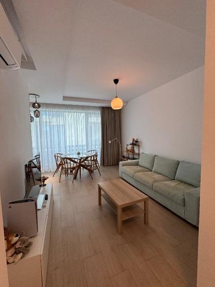 Apartament cu 2 camere decomandat, mobilat în Central
