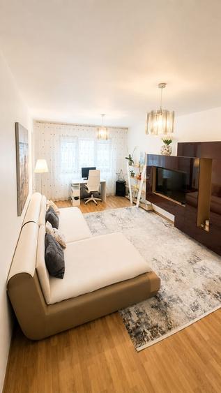 Apartament cu 2 camere decomandat, mobilat în P-ta Presei Libere