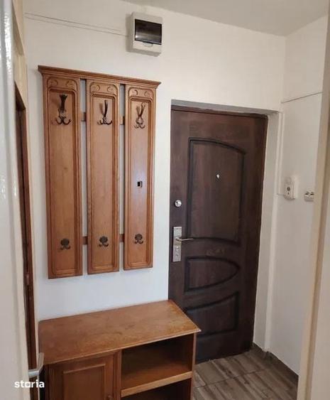 Garsonieră decomandată în Central