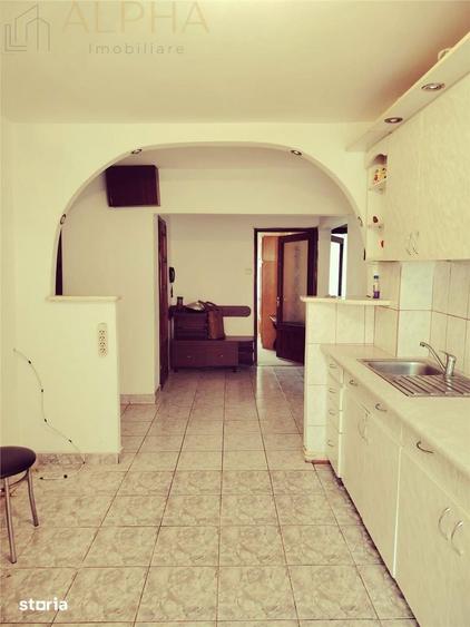 Apartament cu 3 camere decomandat în Central