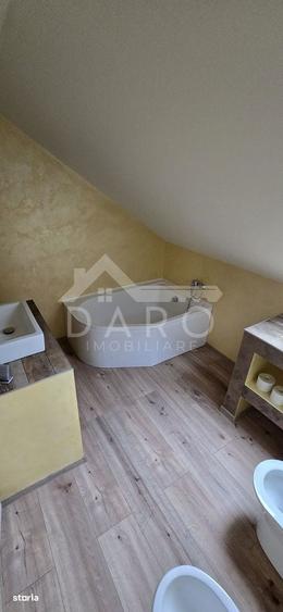 Casă cu 3 camere cu Teren 200 Mp în Central