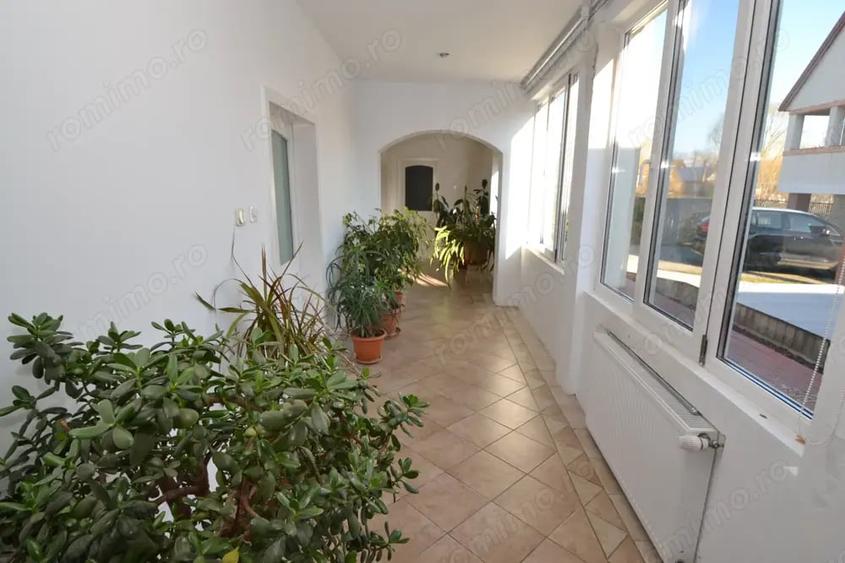 Casă cu 5 camere cu Piscina în Becicherecu Mic