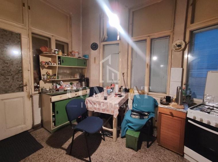Apartament cu 2 camere semidecomandat, mobilat în Central — fotografia 1