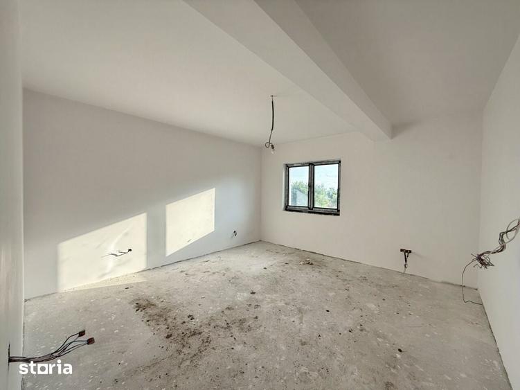 Casă cu 4 camere cu Teren 493 Mp în Corbeanca