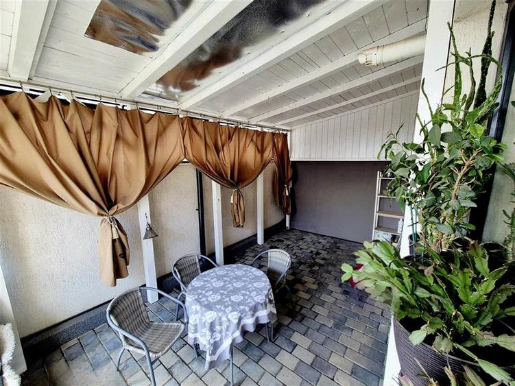 Casă cu 4 camere cu Teren 100 Mp în Bucium