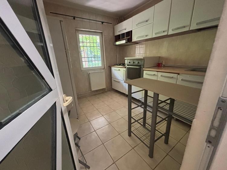 Apartament cu 2 camere în Podul de Fier