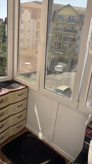 Apartament cu 3 camere decomandat în Dosu Bricii