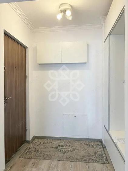Apartament cu 3 camere decomandat în Nufărul