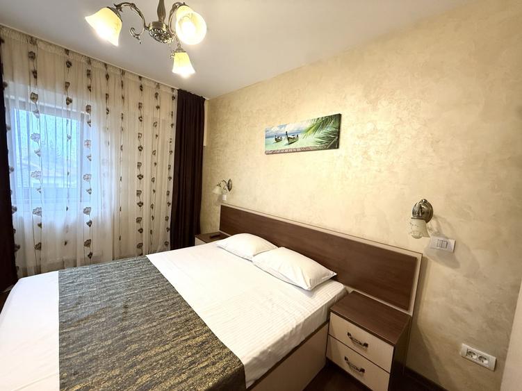 Apartament cu 3 camere decomandat, mobilat în Faleza Nord