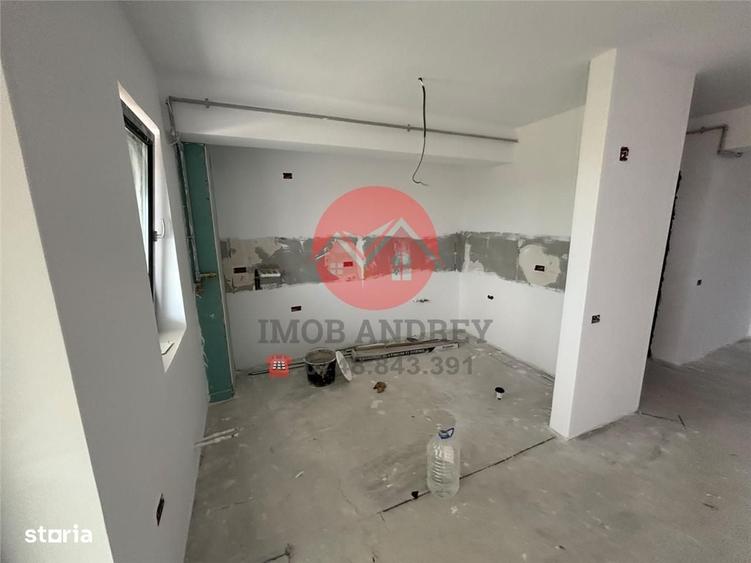Apartament cu 2 camere decomandat în E3
