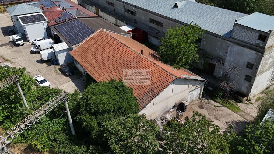 Spațiu industrial, de 400 mp, în Sud