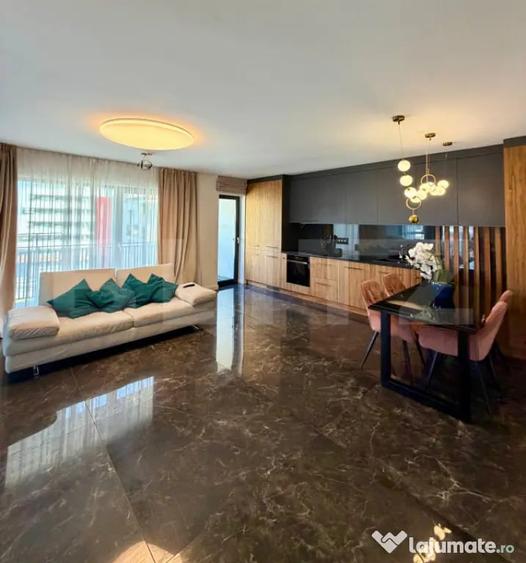 Apartament cu 3 camere semidecomandat în Bună Ziua