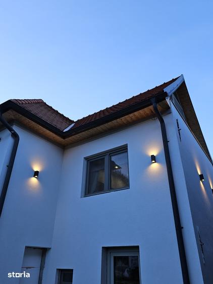 Casă cu 5 camere cu Teren 360 Mp în Central